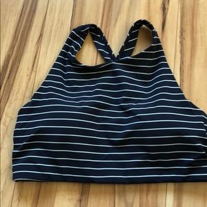 Athleta medium crop sports bra